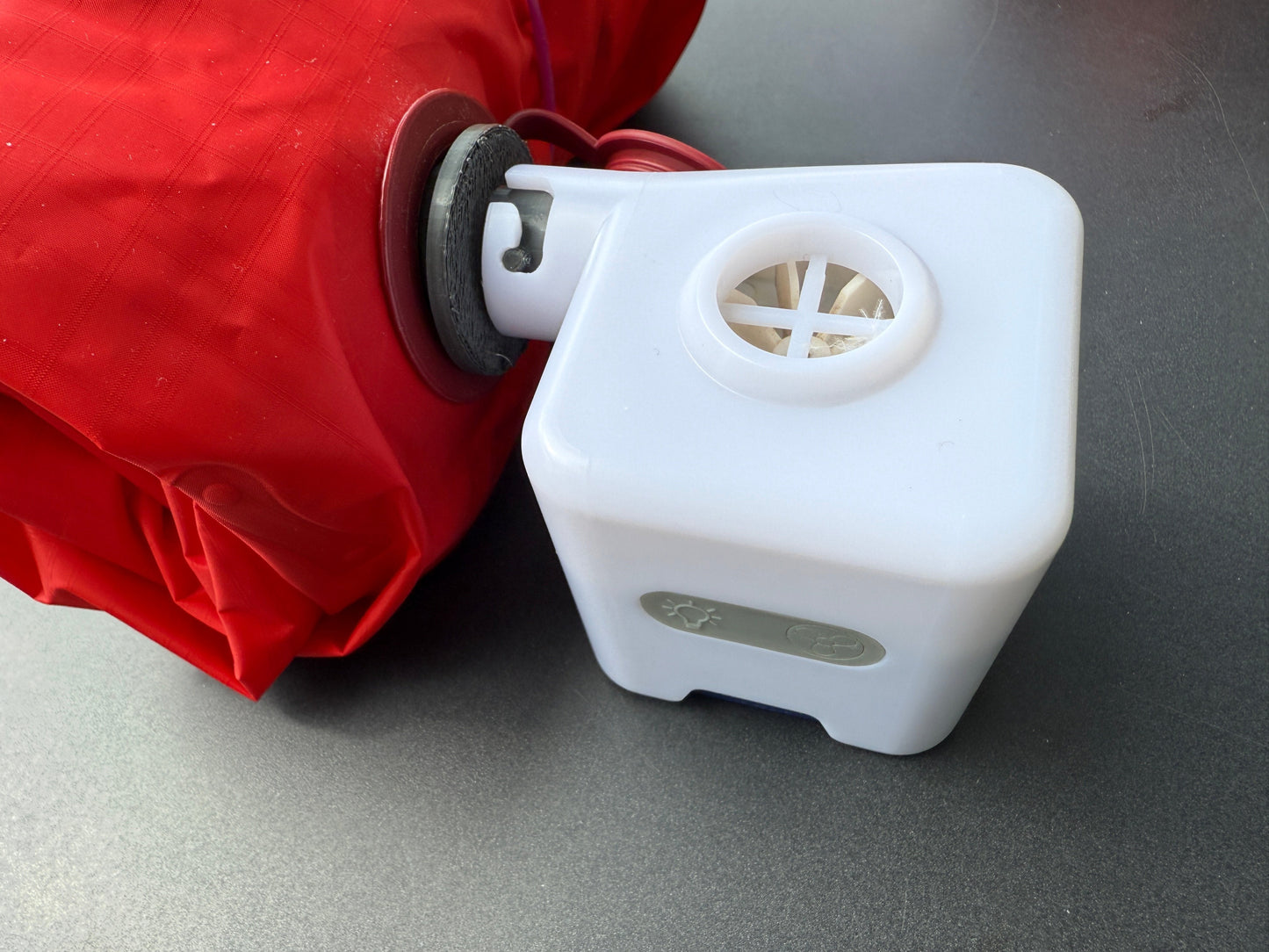 3D-Druckfile zum Gratis Runterladen: Adapter fürs Aufblasventil von BIG AGNES zu EXPED Elektro-Pumpen mit Karabinerverschluss